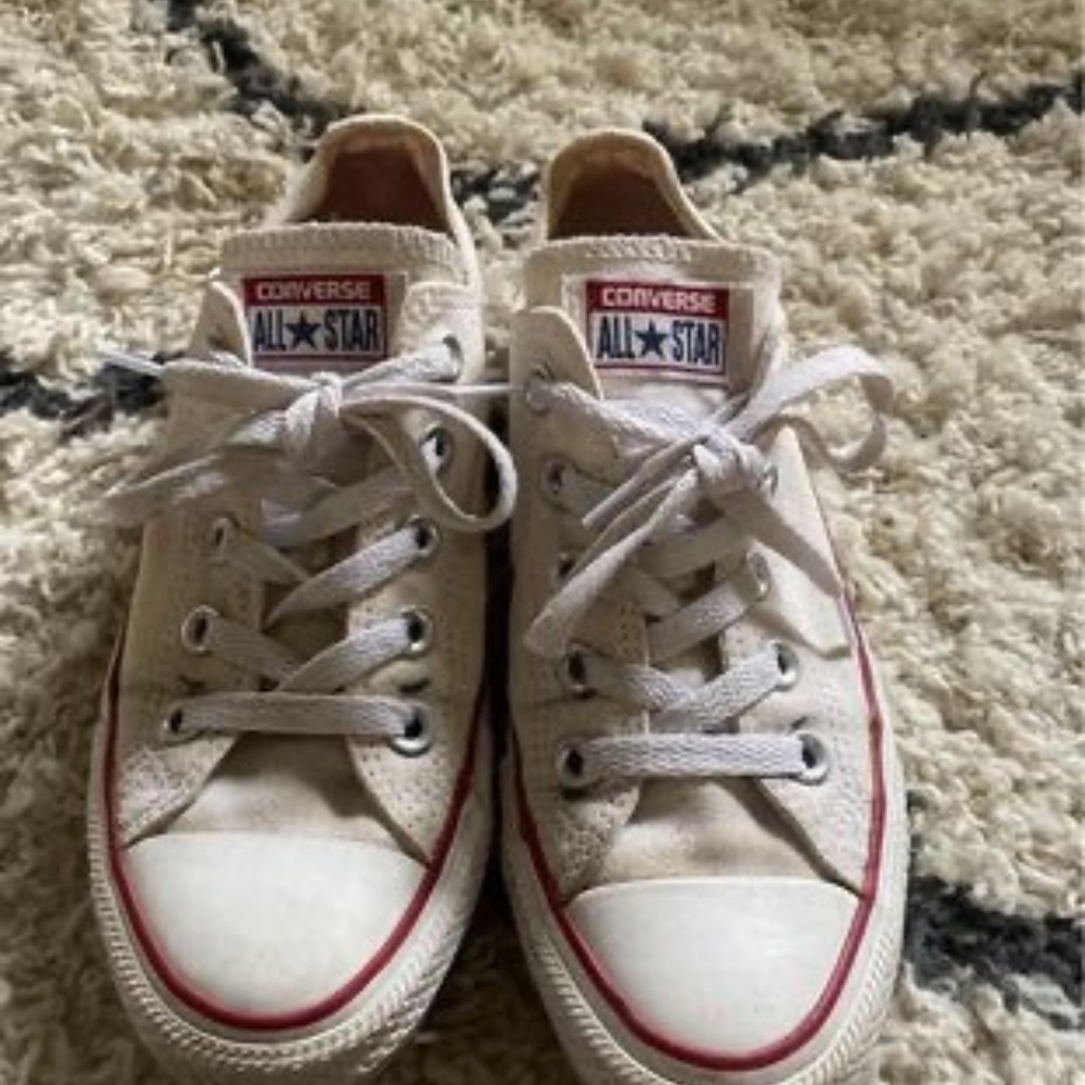 Women’s Converse All Stars